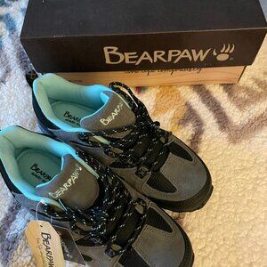 Brand new Women's BearPaw Hiker shoes, size 8, Charcoal Gray